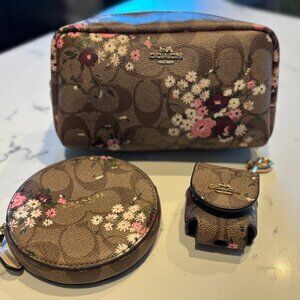 NEW Coach Cosmetic Case (no tags)